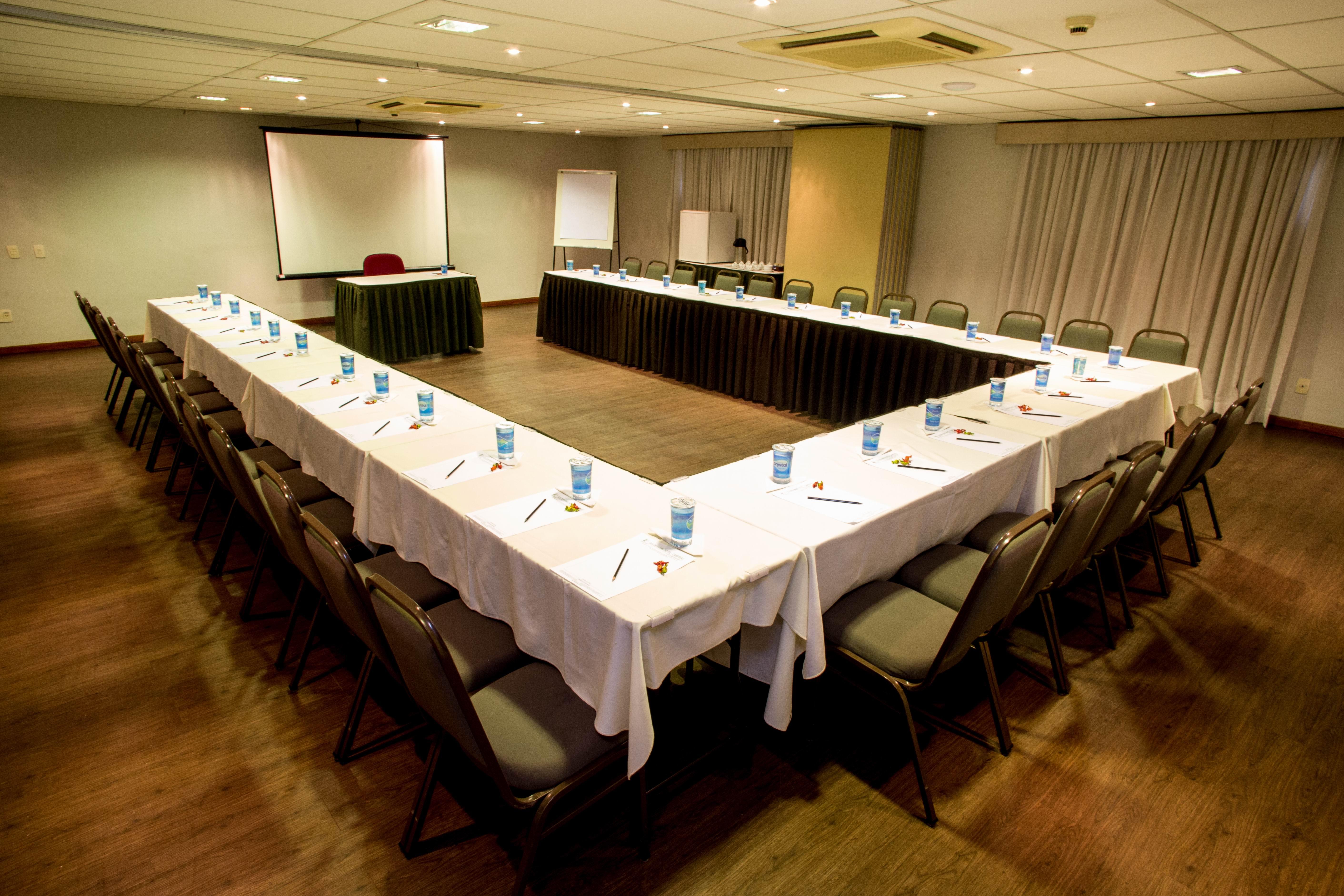 Hotel Golden Park Campinas Viracopos By Nacional Inn Екстер'єр фото